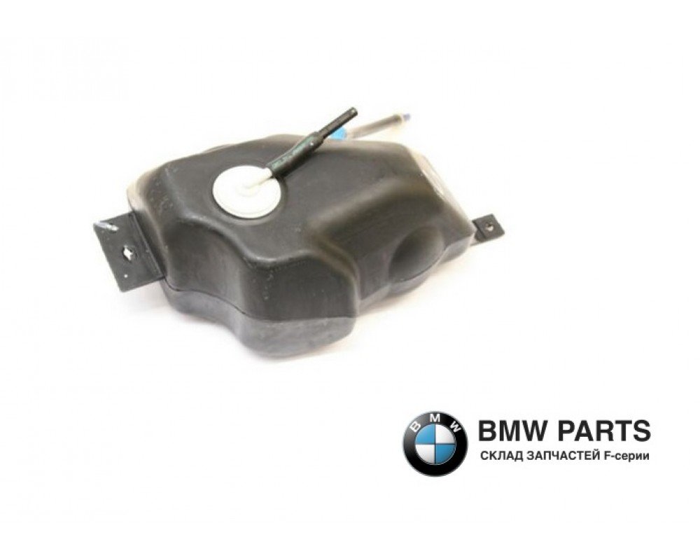 6752034 | Розширювальний бачок