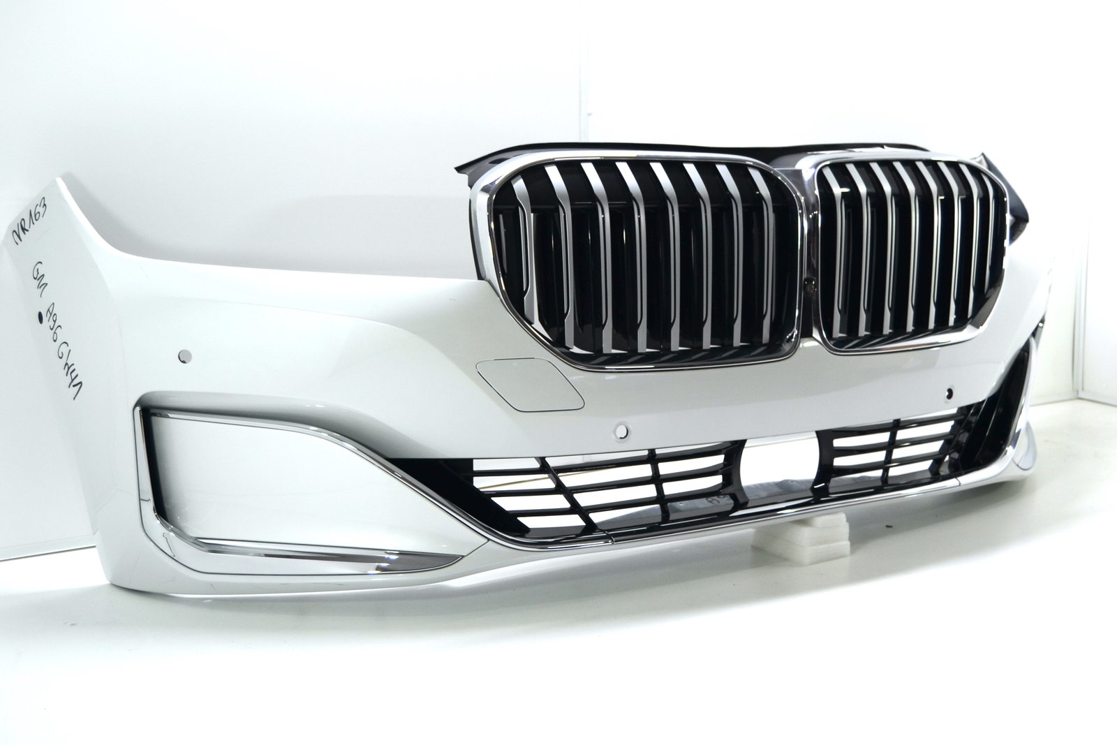 7487649 Бампер передній bmw G11 G12 LCI (колір a96)