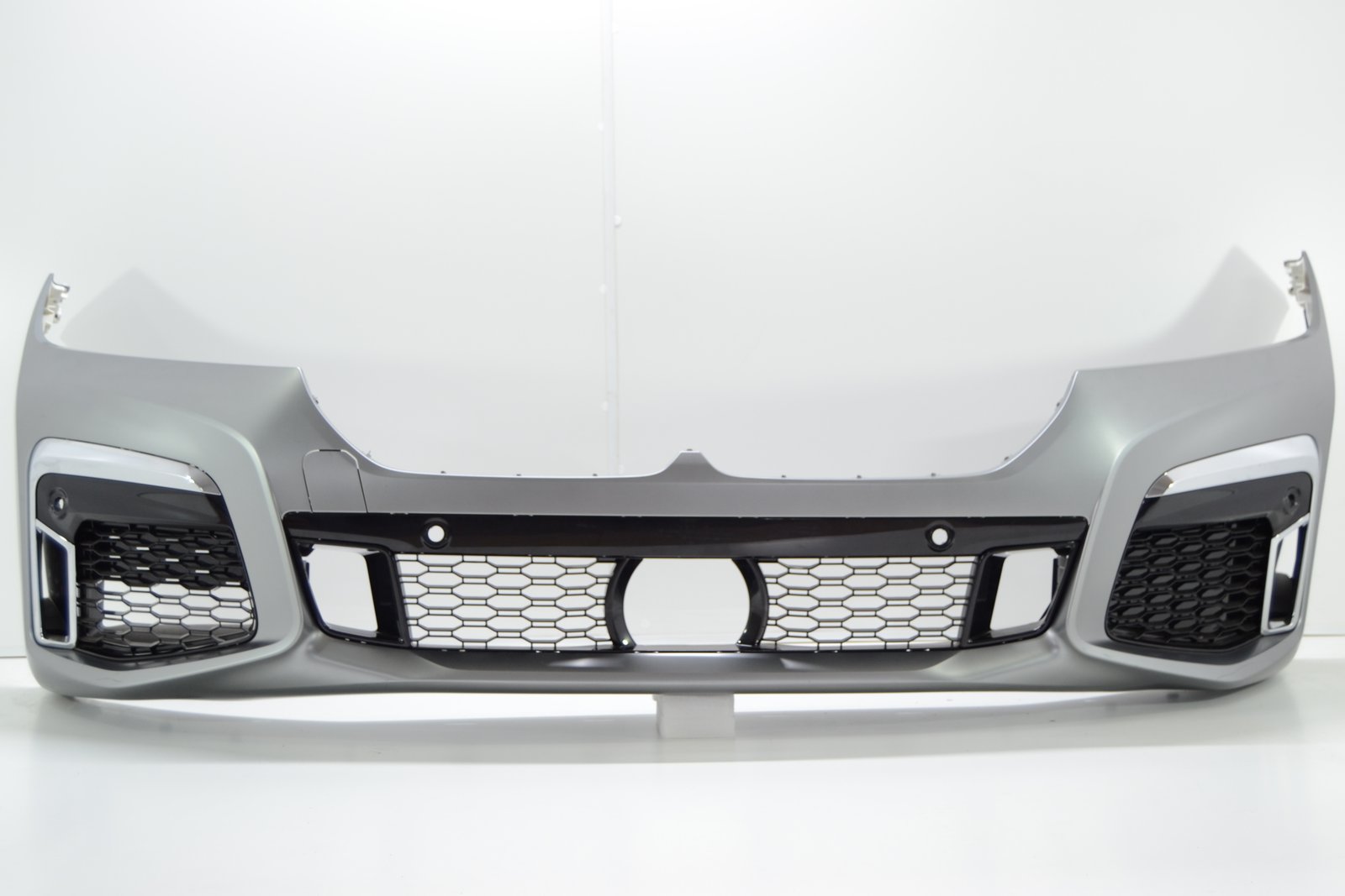 8096931 Бампер передній bmw G11 G12 LCI (колір 490)  EU M-Pack