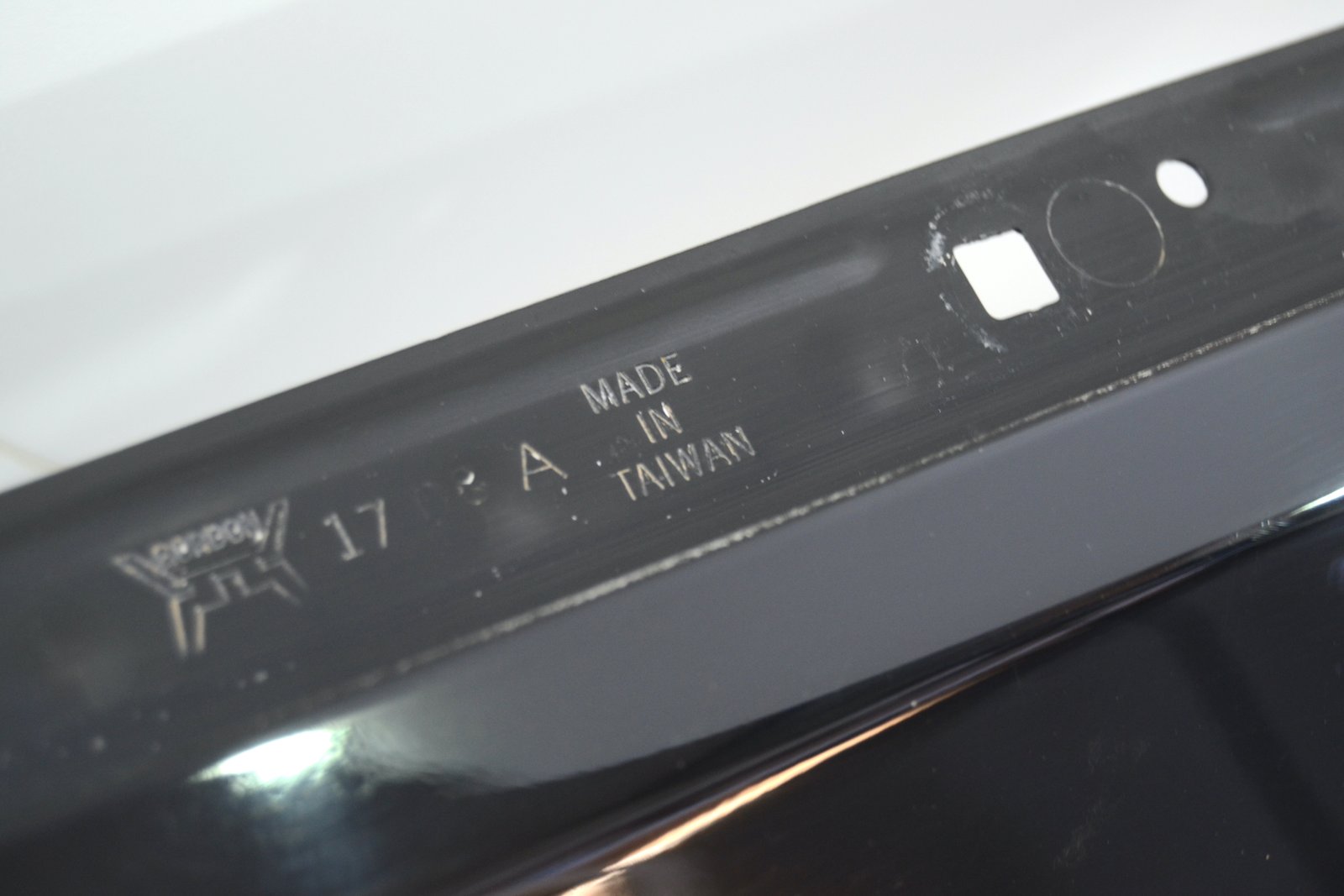 7248660 Крило переднє праве bmw F10 F11 (колір 668)