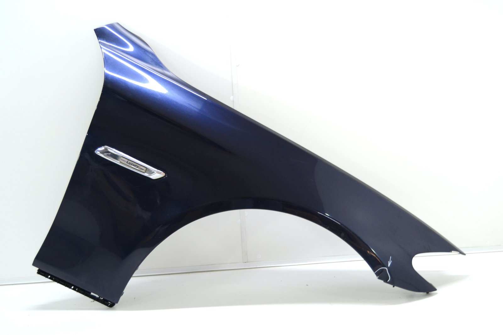 7248660 Крило переднє праве bmw F10 F11 (колір 416)