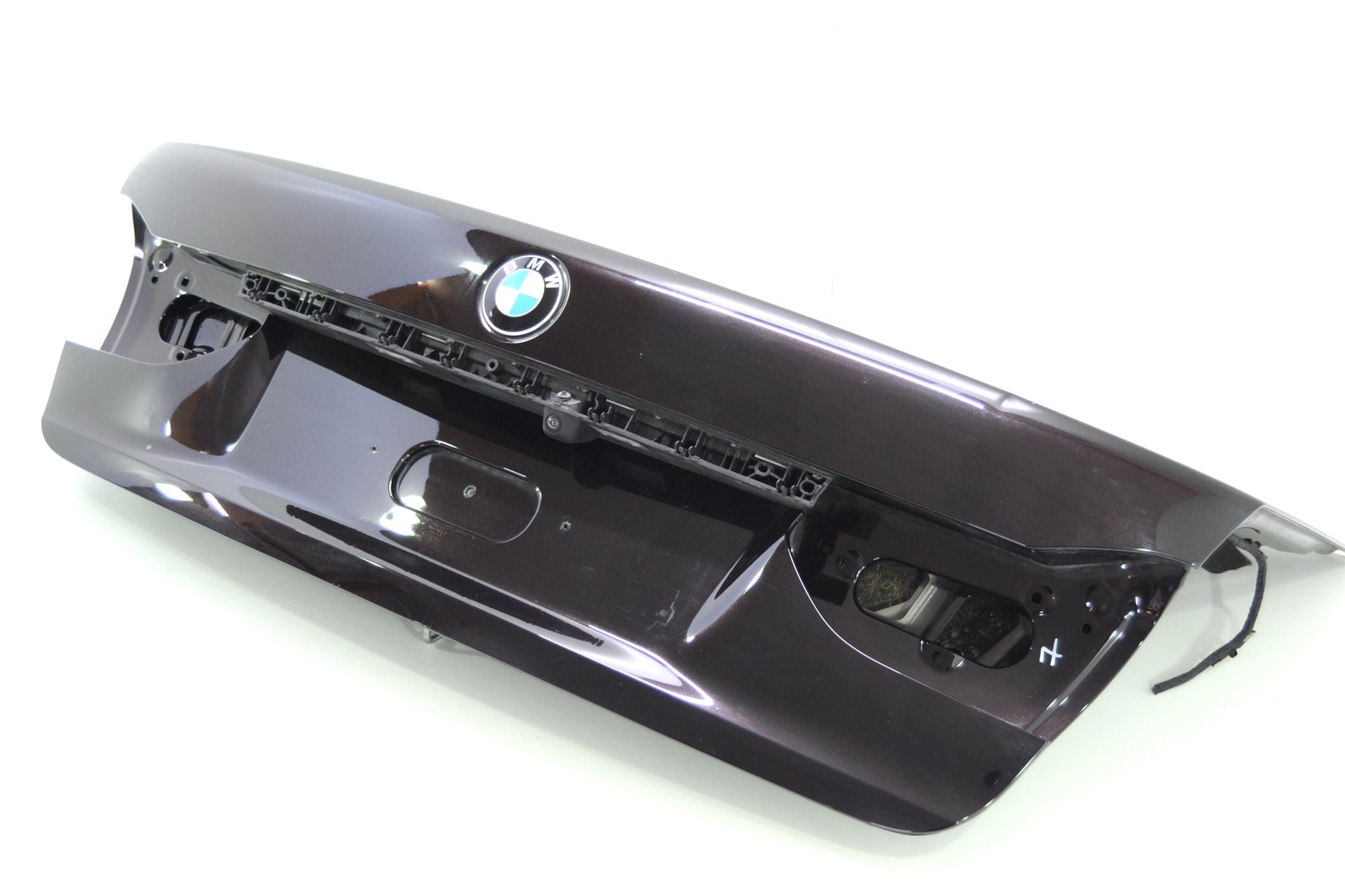 7426547 9481034 7357105 Кришка багажника bmw G11 G12 (колір x03)