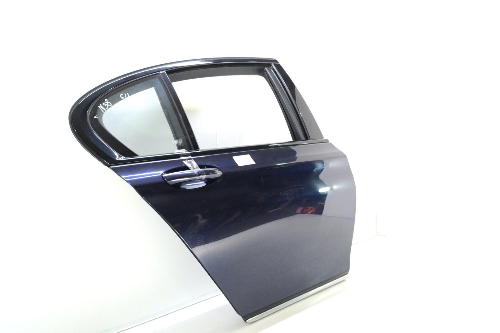 7423704 Двері задні праві bmw G11 (колір а89)