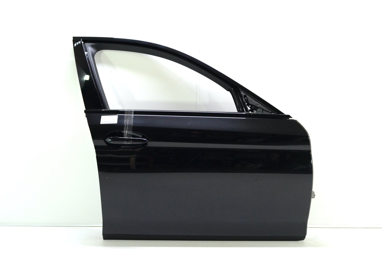 7408962 Двері передні праві bmw G30 G31 (колір 475)