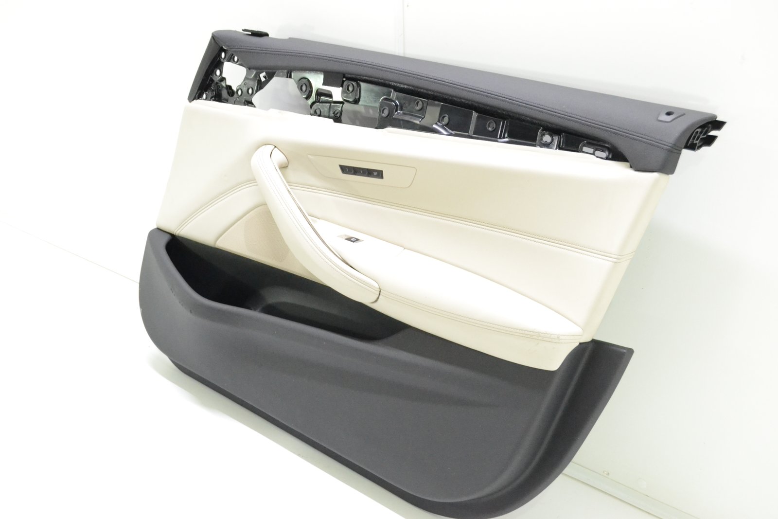Карта дверей передні праві bmw G30 G31 (oysen, nappa)