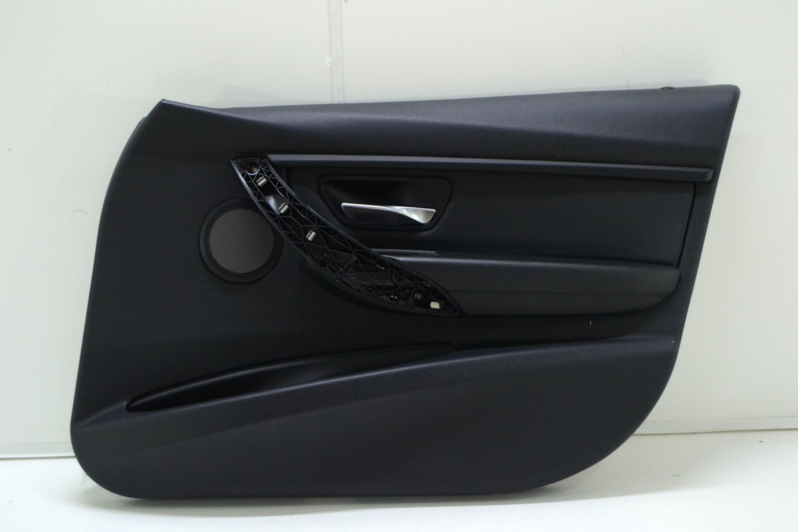 Карата дверей передня права bmw F30 (schwarz)