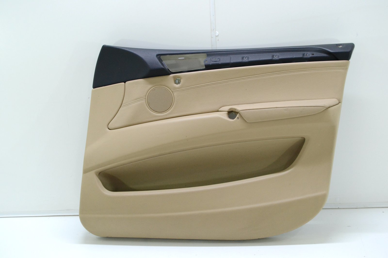 Карта дверей передня права bmw E70 (bezh)