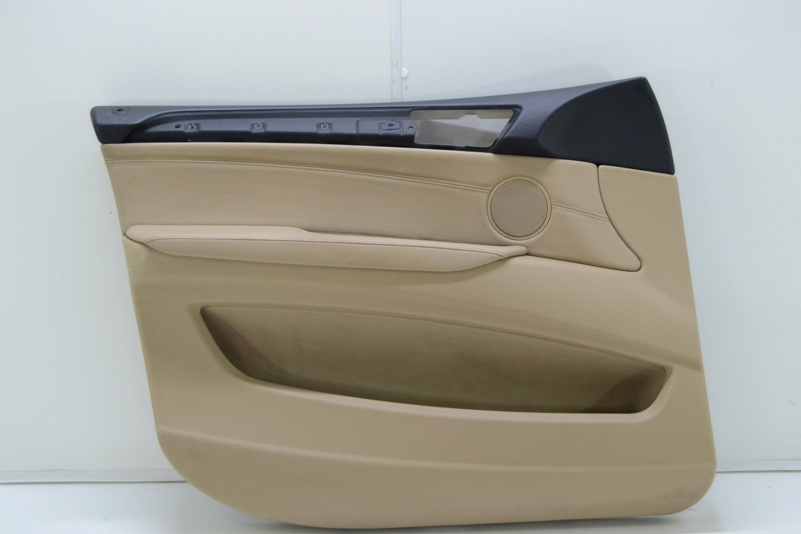 Карта дверей передня ліва bmw E70 (bezh)