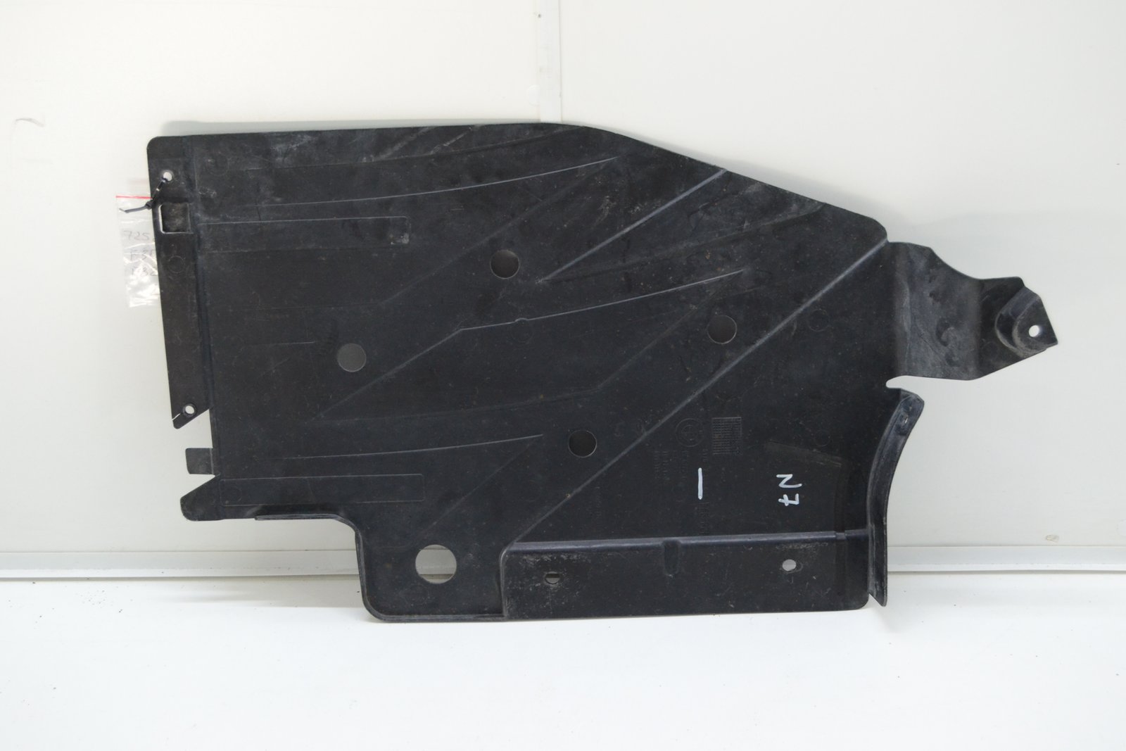 7258049 Захист bmw F30 F32 F34 F36