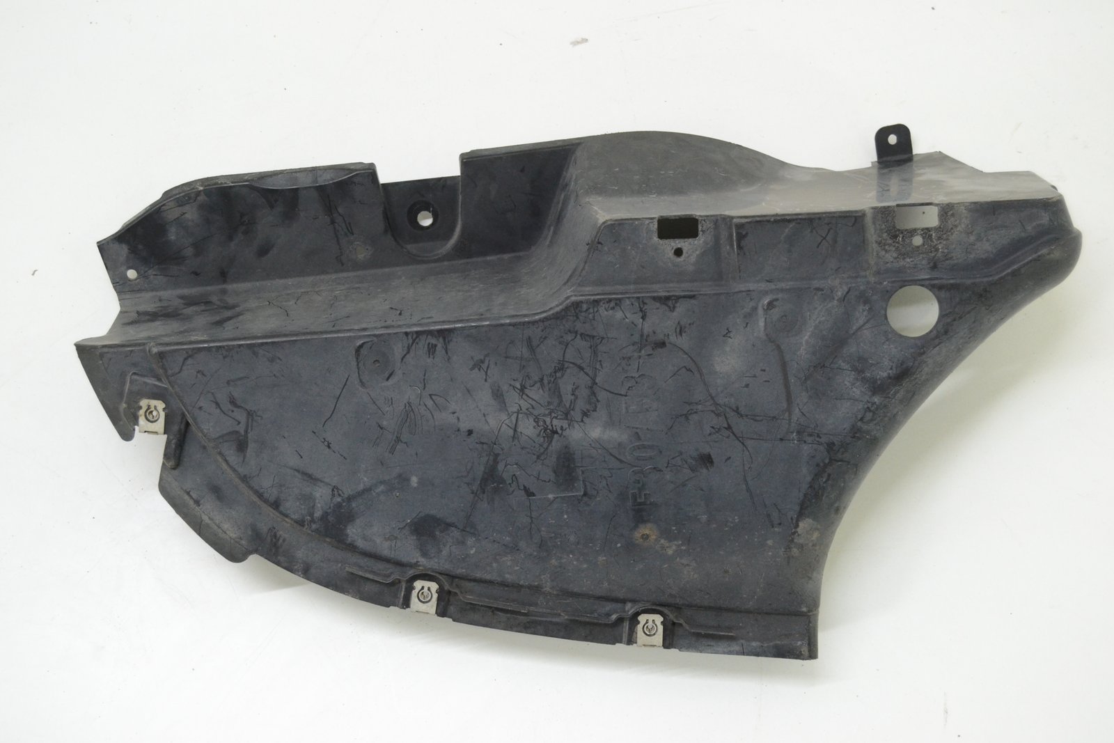 7258047 Захист bmw F30 F80 F31