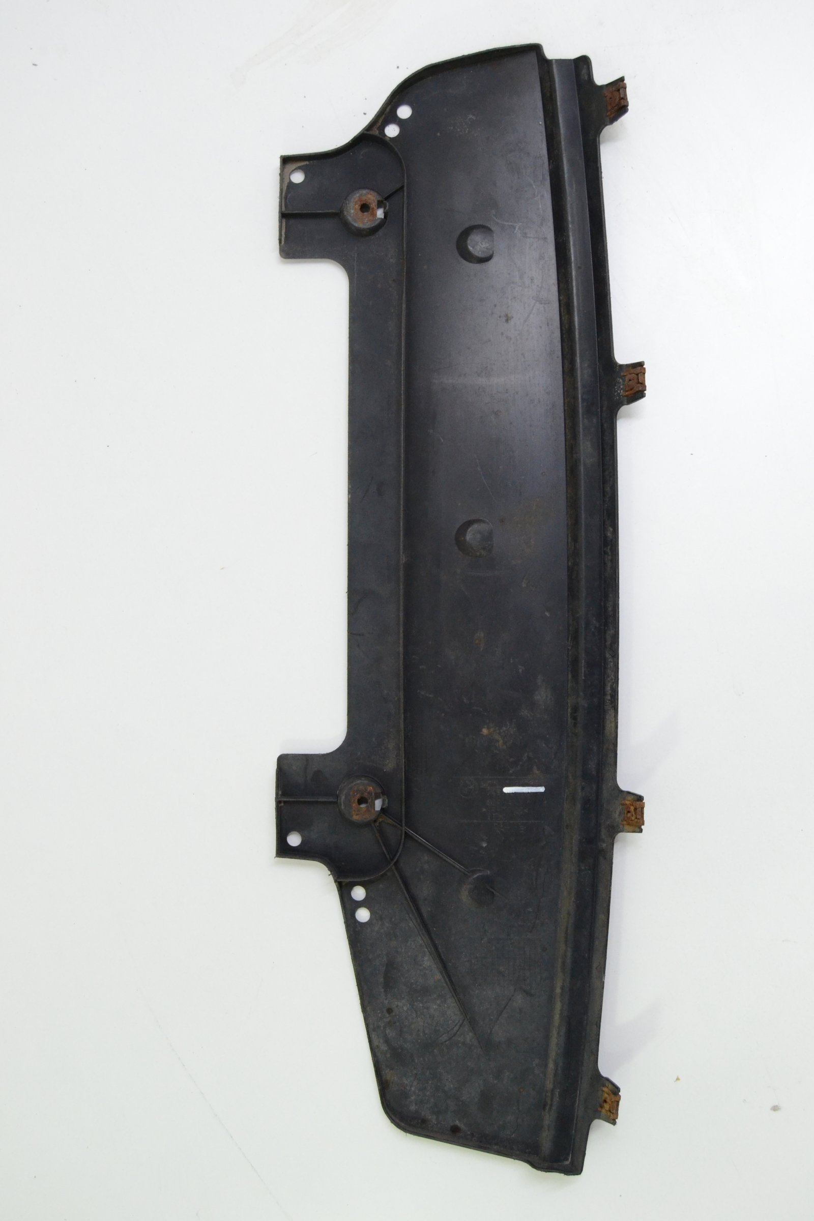 7223203 Захист bmw F07