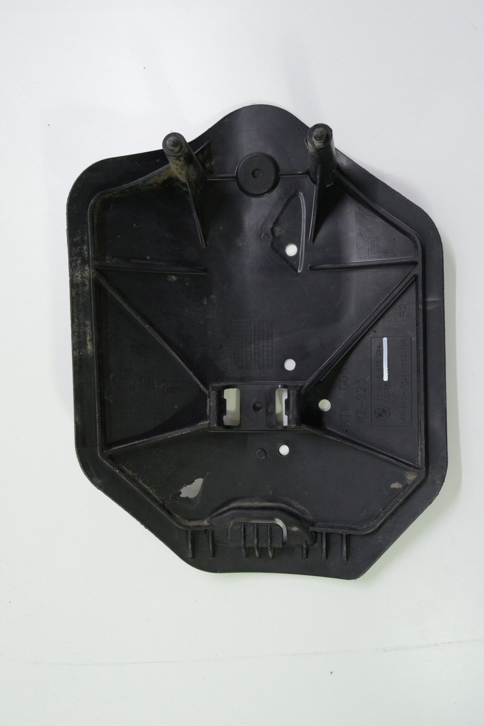 6877044 Захист bmw G05 G06 G07