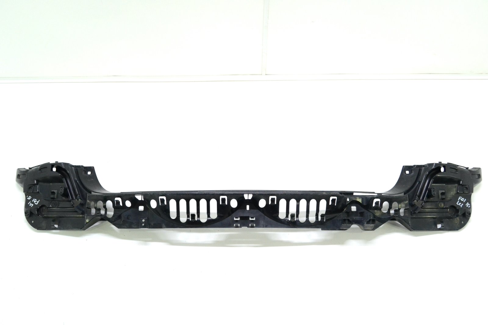7301225 7183883 Кронштейн бампера bmw F01