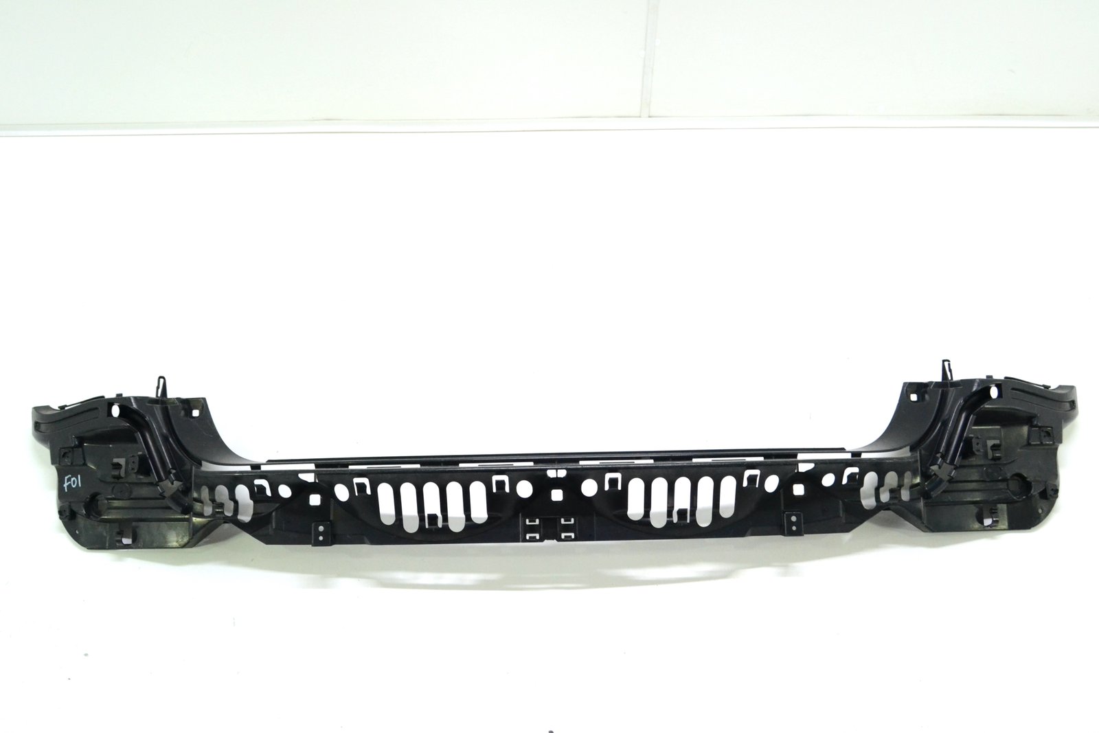 7183883 Кронштейн бампера bmw F01 F02