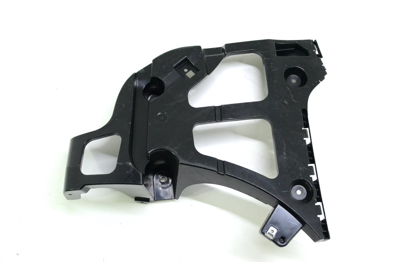 7227758 Кронштейн бампера bmw E70
