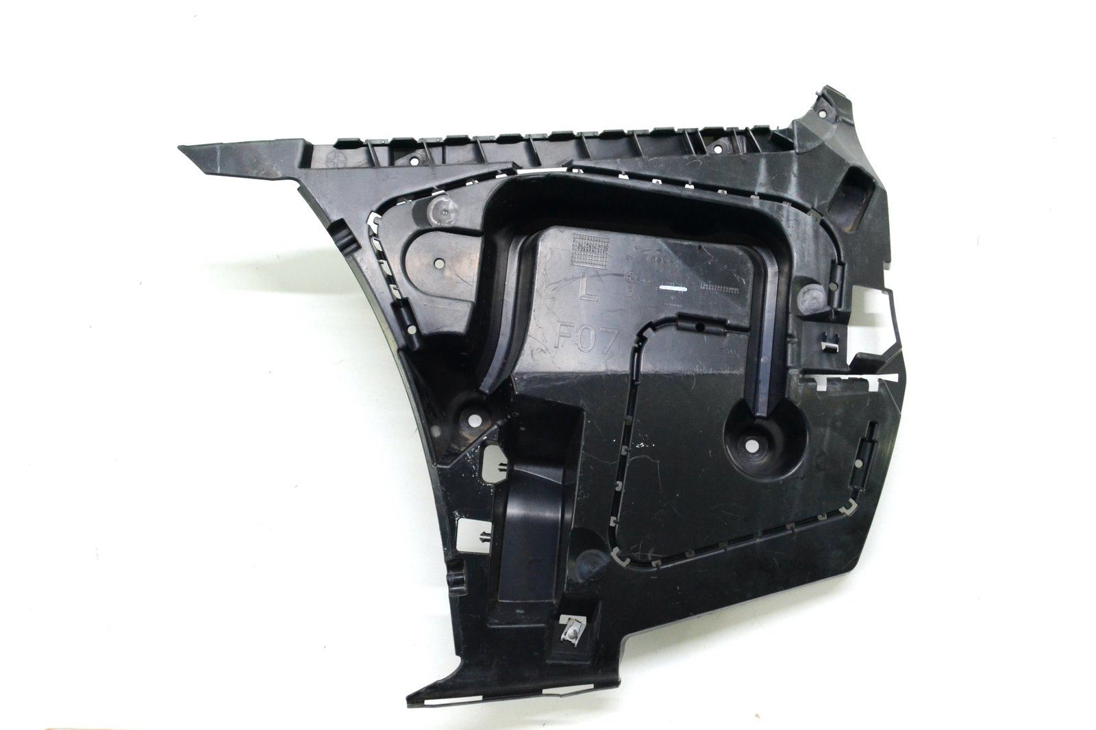 7201217 Кронштейн бампера bmw F07