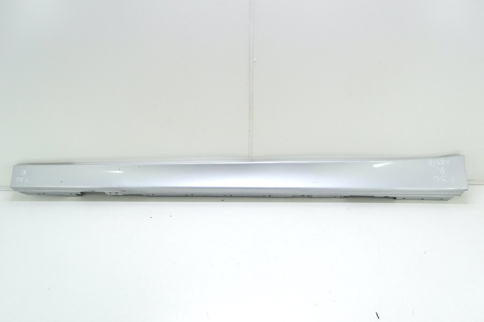 7256911 Поріг лівий bmw F30 F31