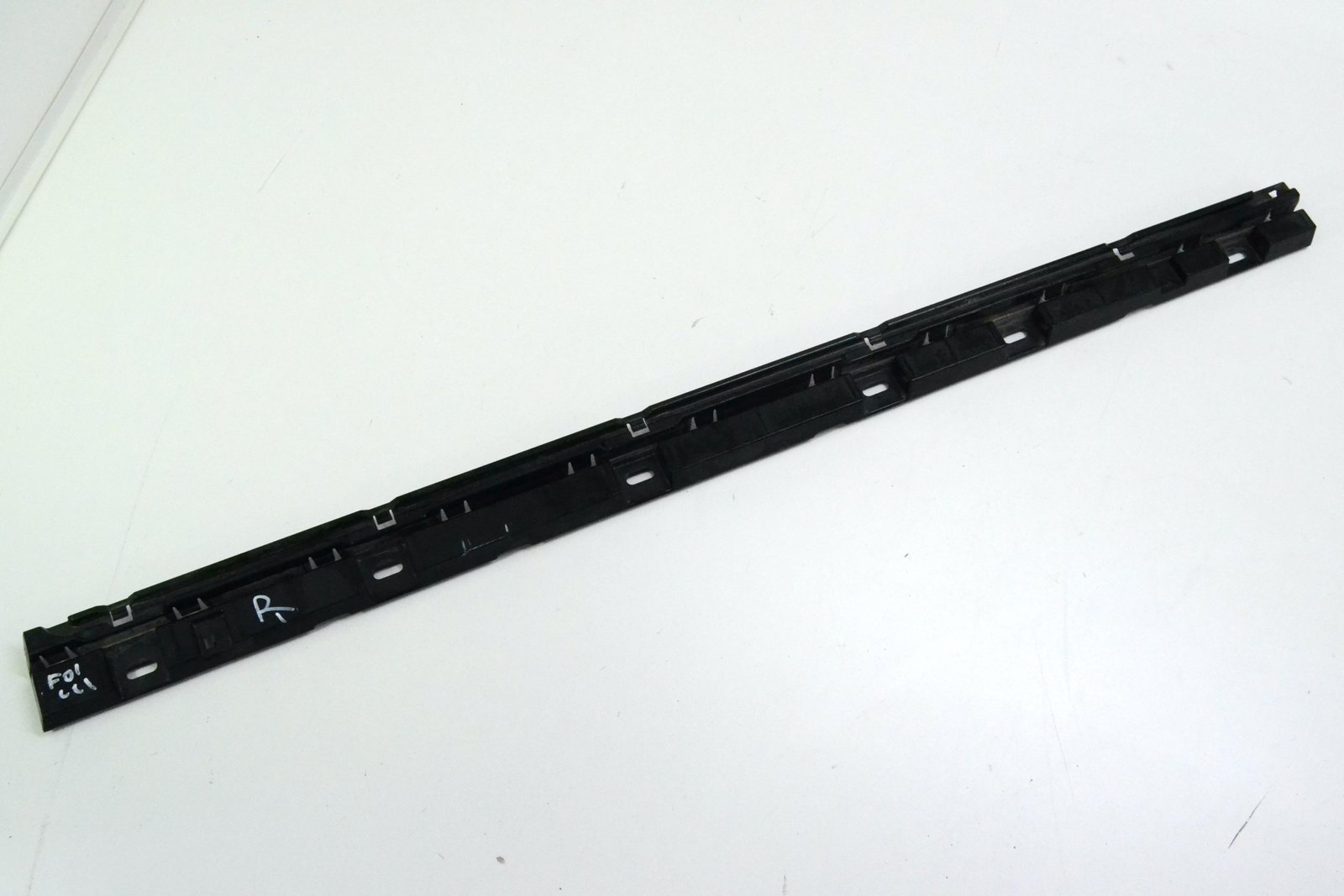 7187102 Кріплення порога bmw F01 F02 F04