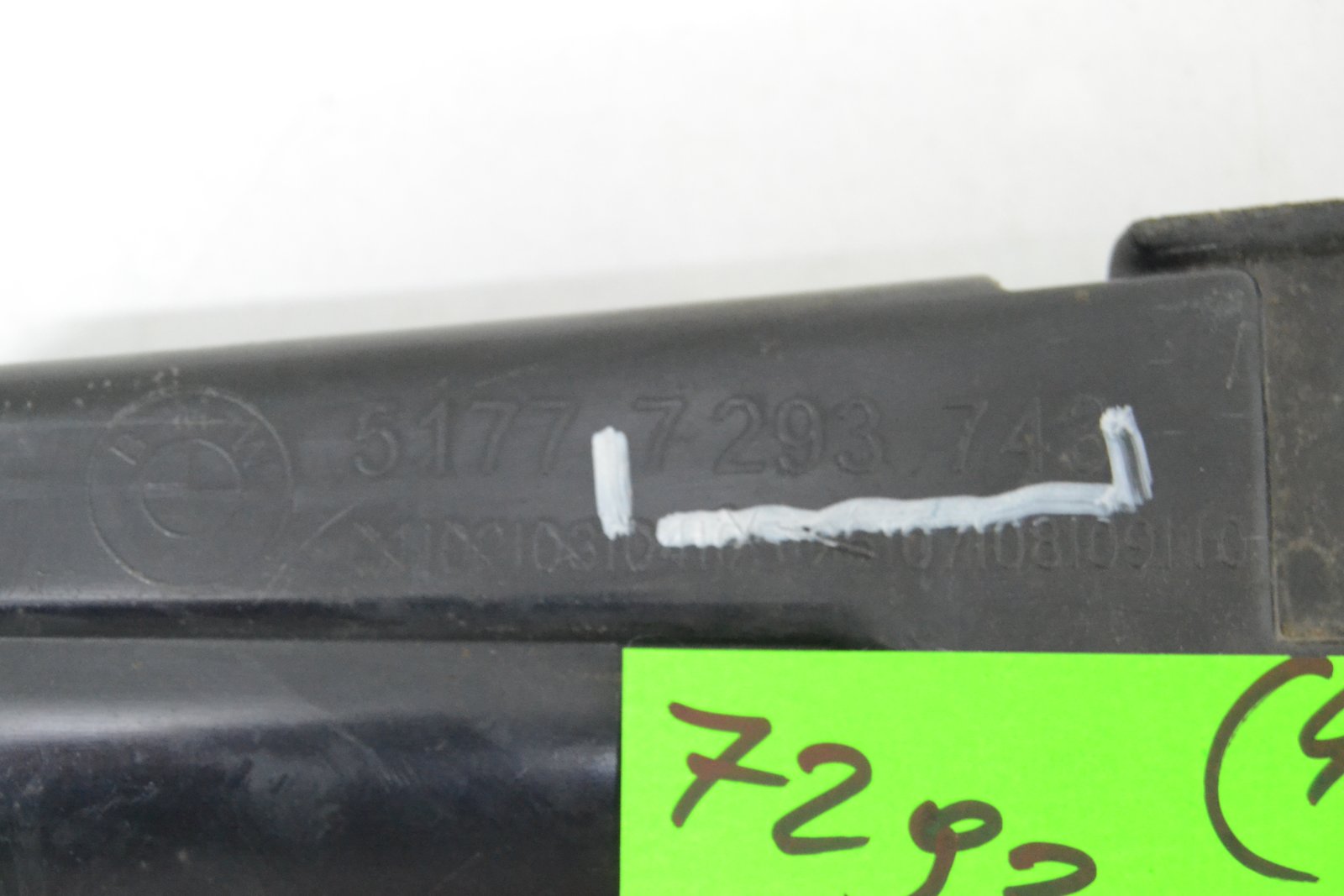 7293743 Кріплення порога bmw F34