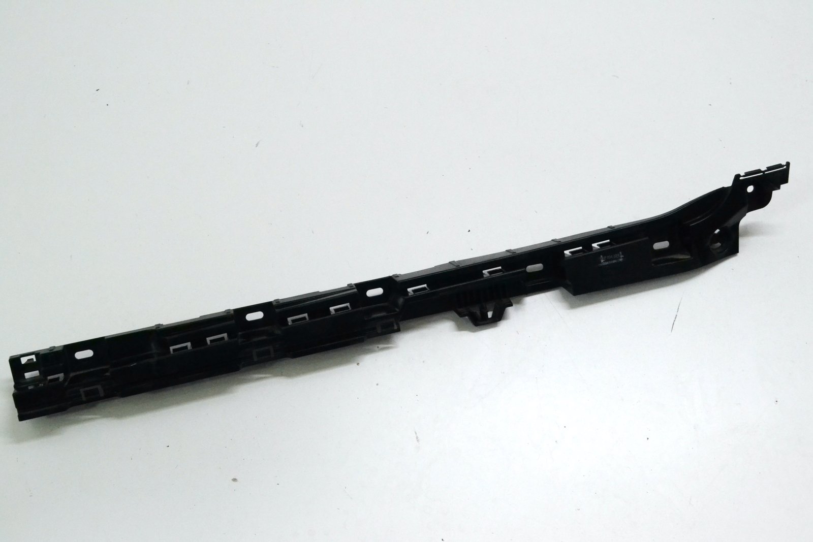 7204021 Кріплення порога bmw F10 F11