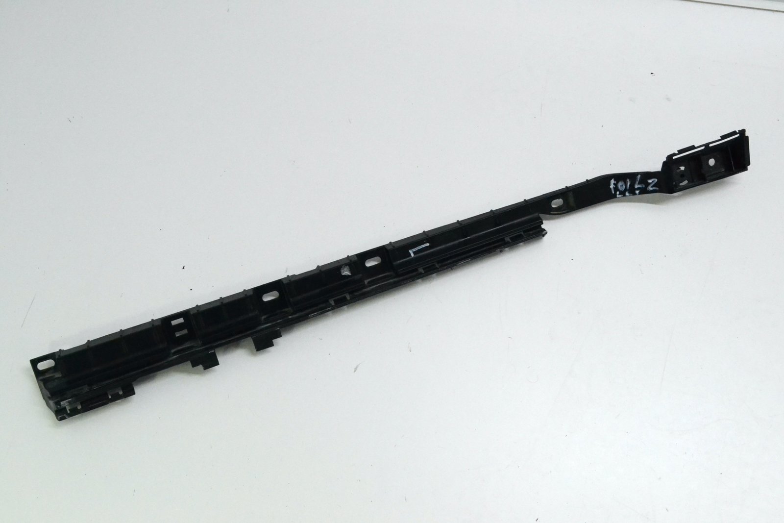 7187103 Кріплення порога bmw F01