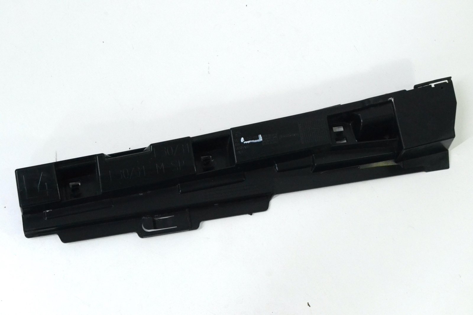 7256919 Кріплення порога bmw F30 F31