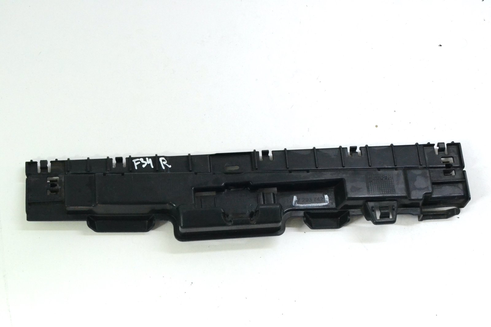 7293742 Кріплення порога bmw F34 