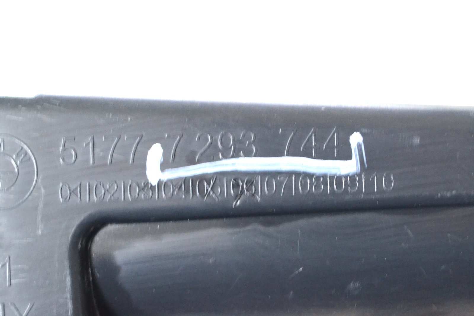 7293744 Кріплення порога bmw F34