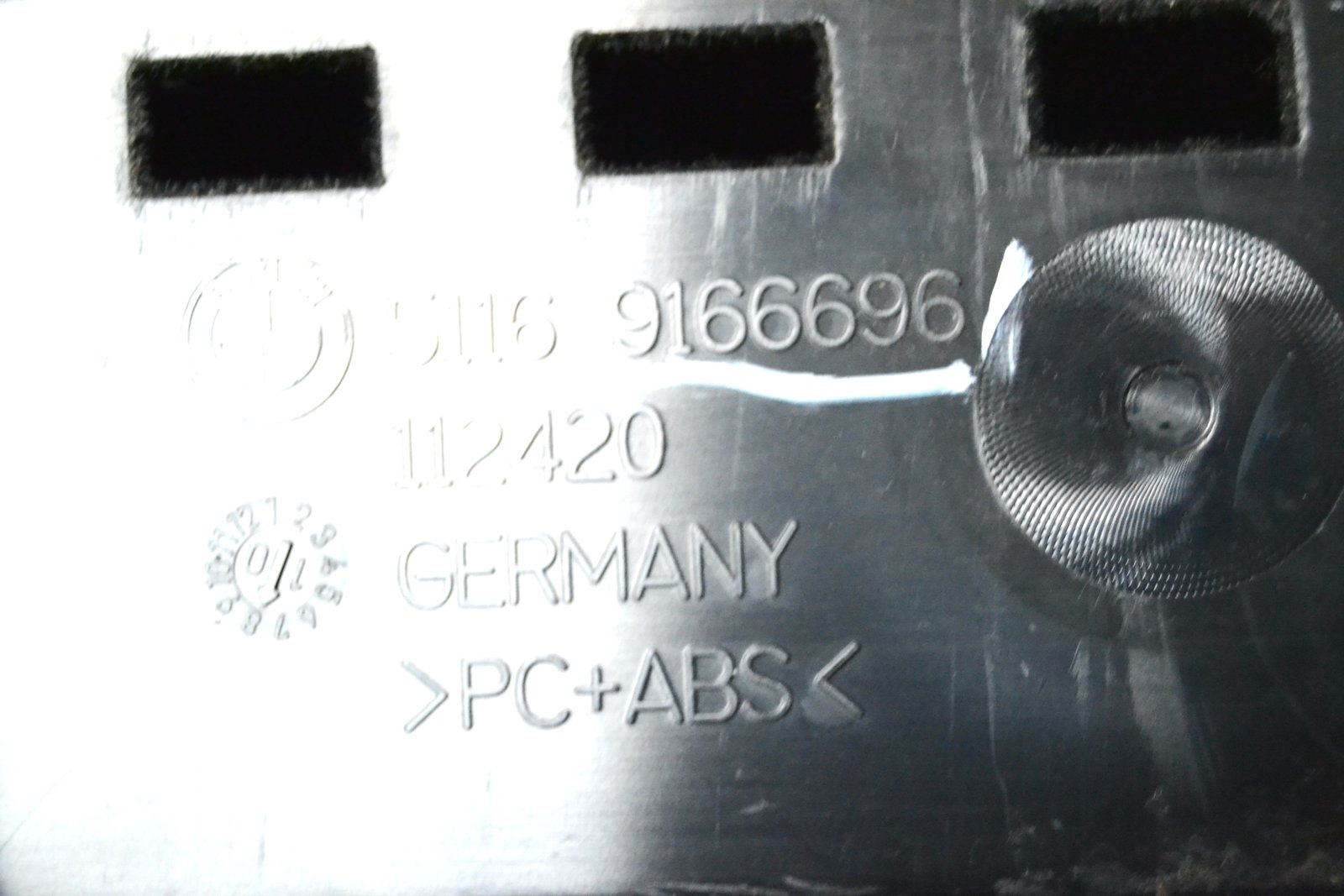 9166696 Бардачок bmw F10 F11