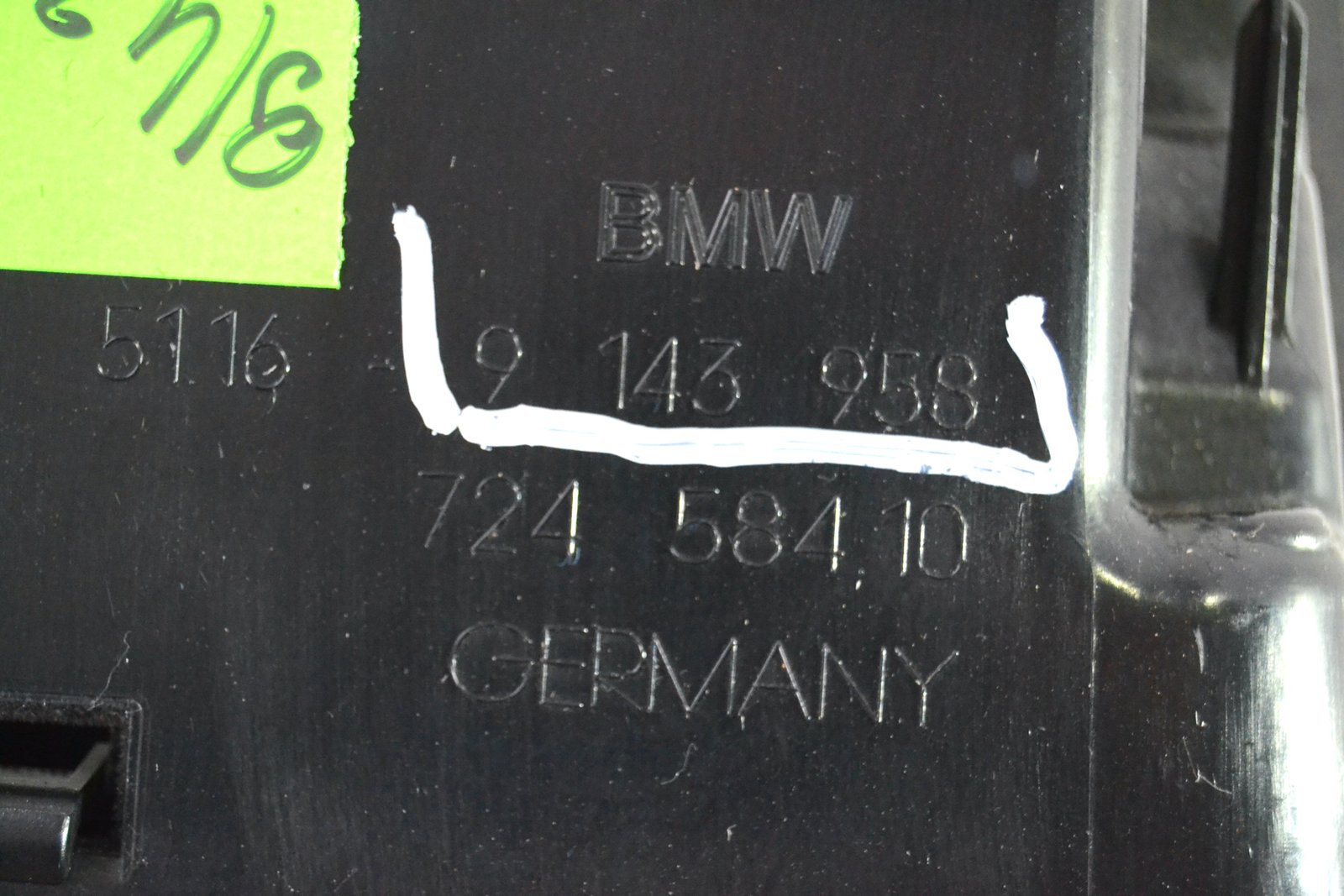 9143958 Бардачок bmw F01 F02 