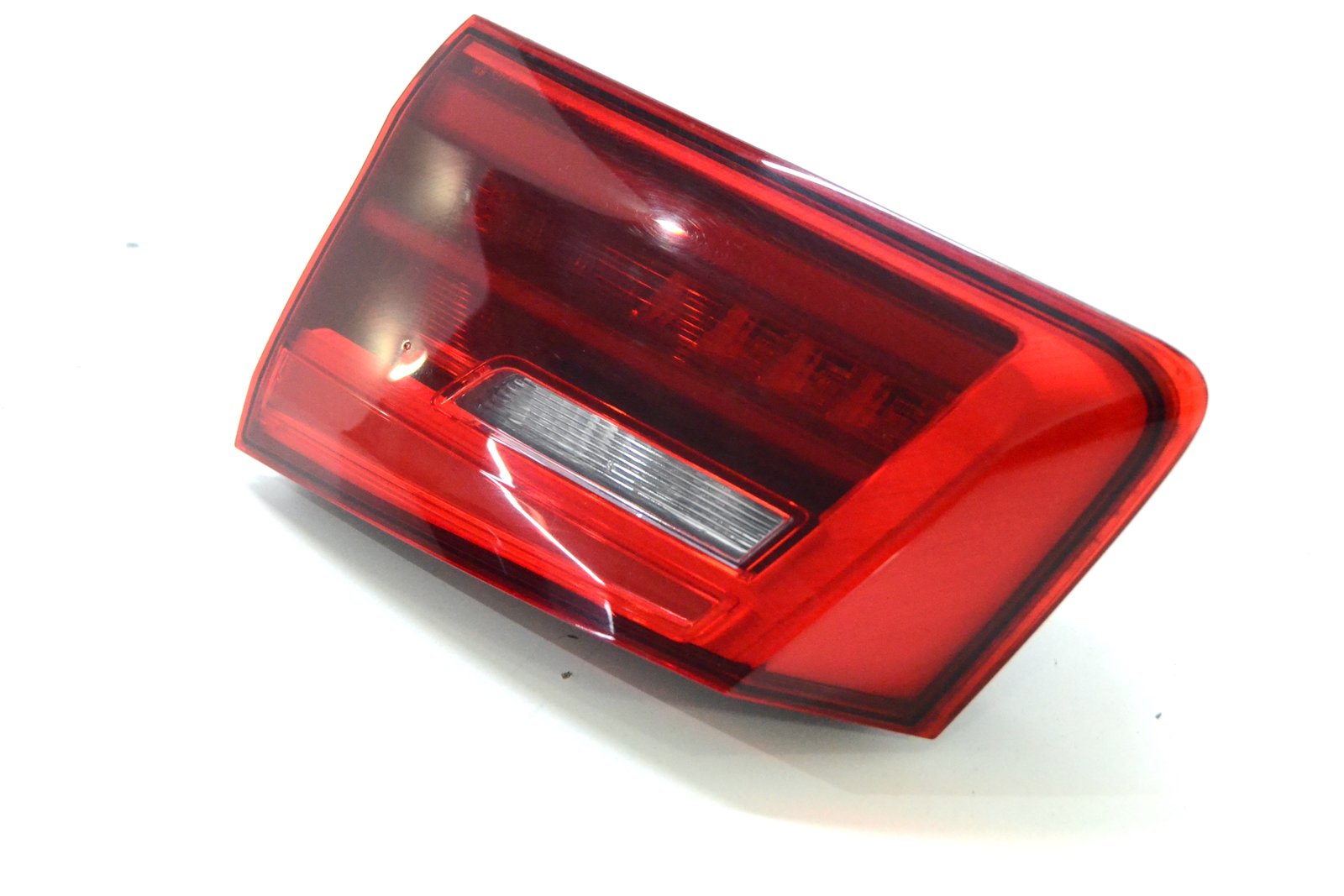 7376474 Задній ліхтар правий bmw G30 EU