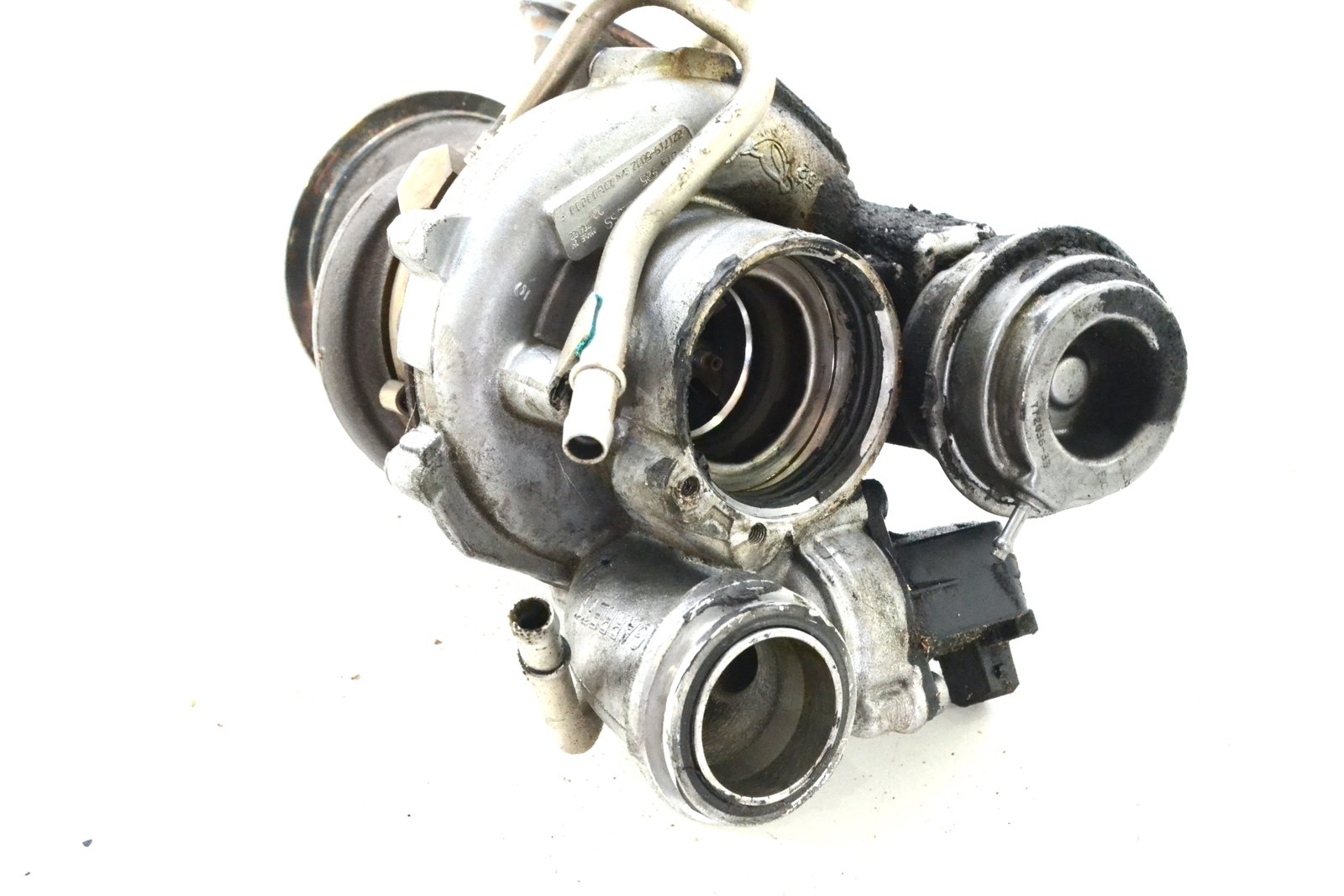 7576985 Турбіна bmw N63 50i E70 F01 F10 F13 (hybrid)