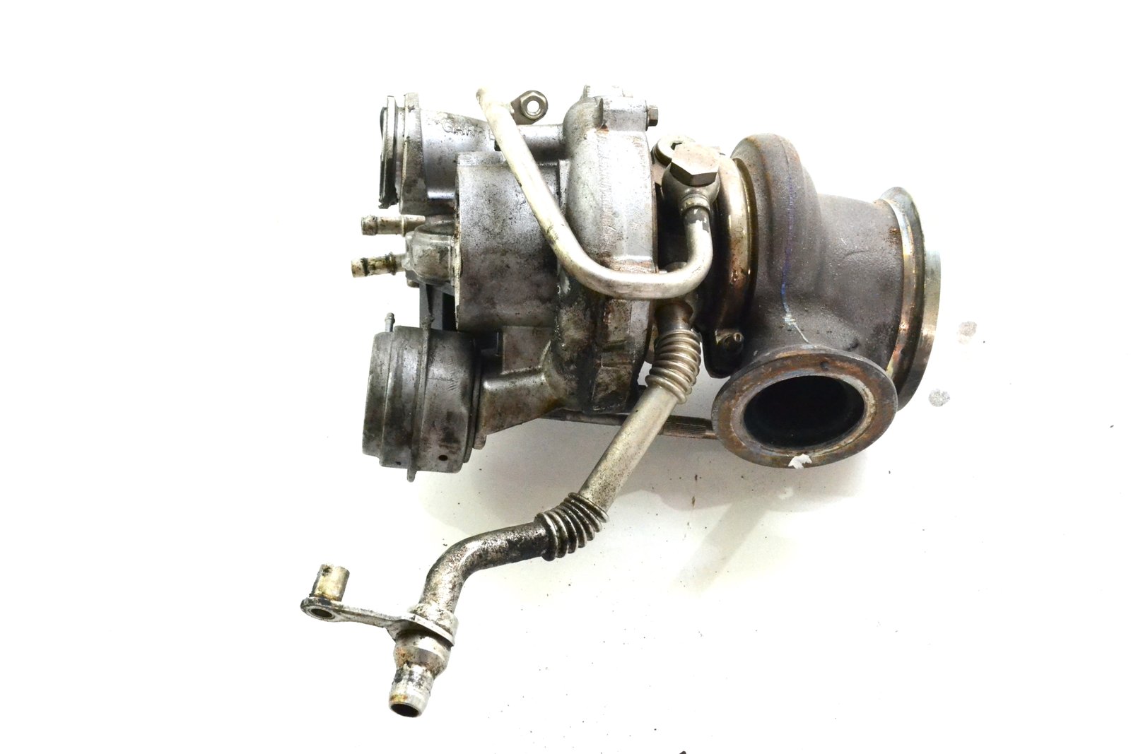 7576985 7646092 Турбіна bmw N63 50i E70 F01 F10 F13 (hybrid)