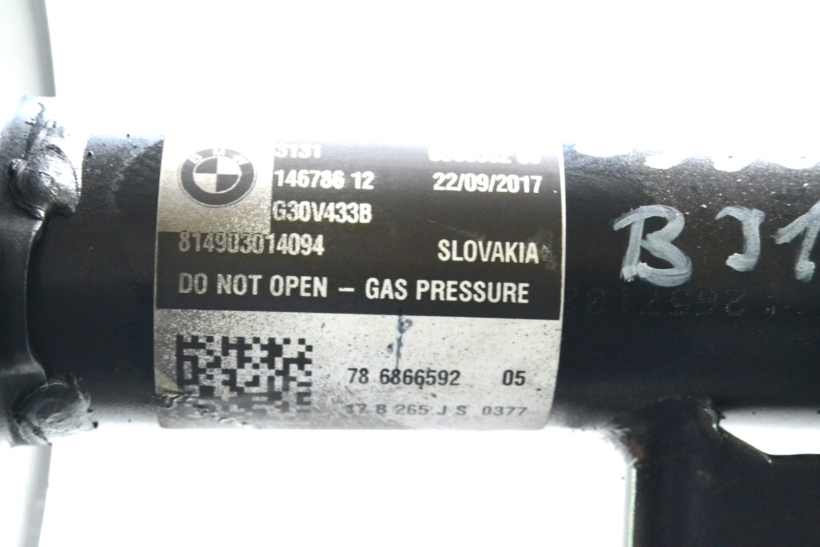 6866592 Передня стійка амортизатора права bmw G30