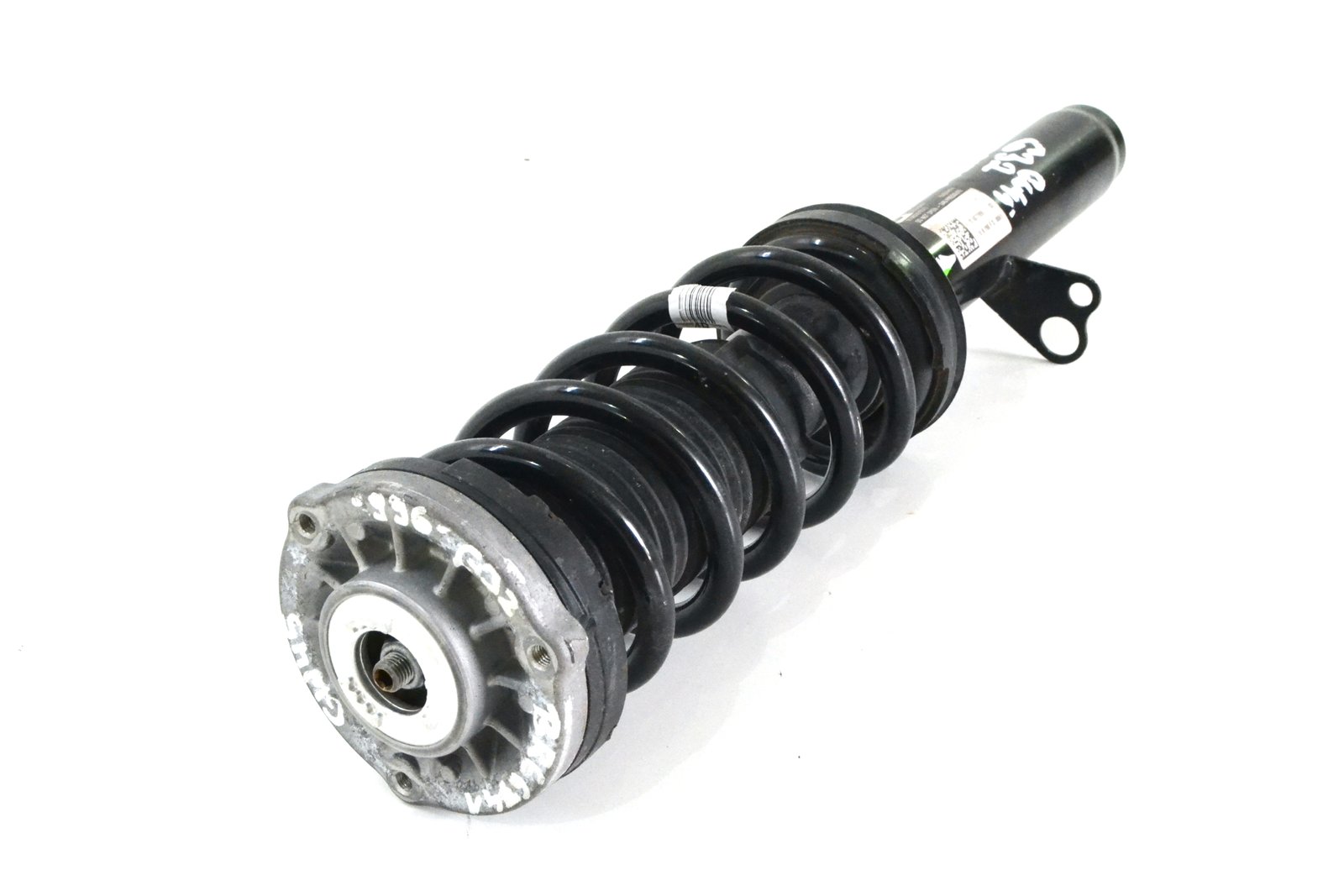 6871996 Стійка амортизатора передня права bmw G32 X-drive