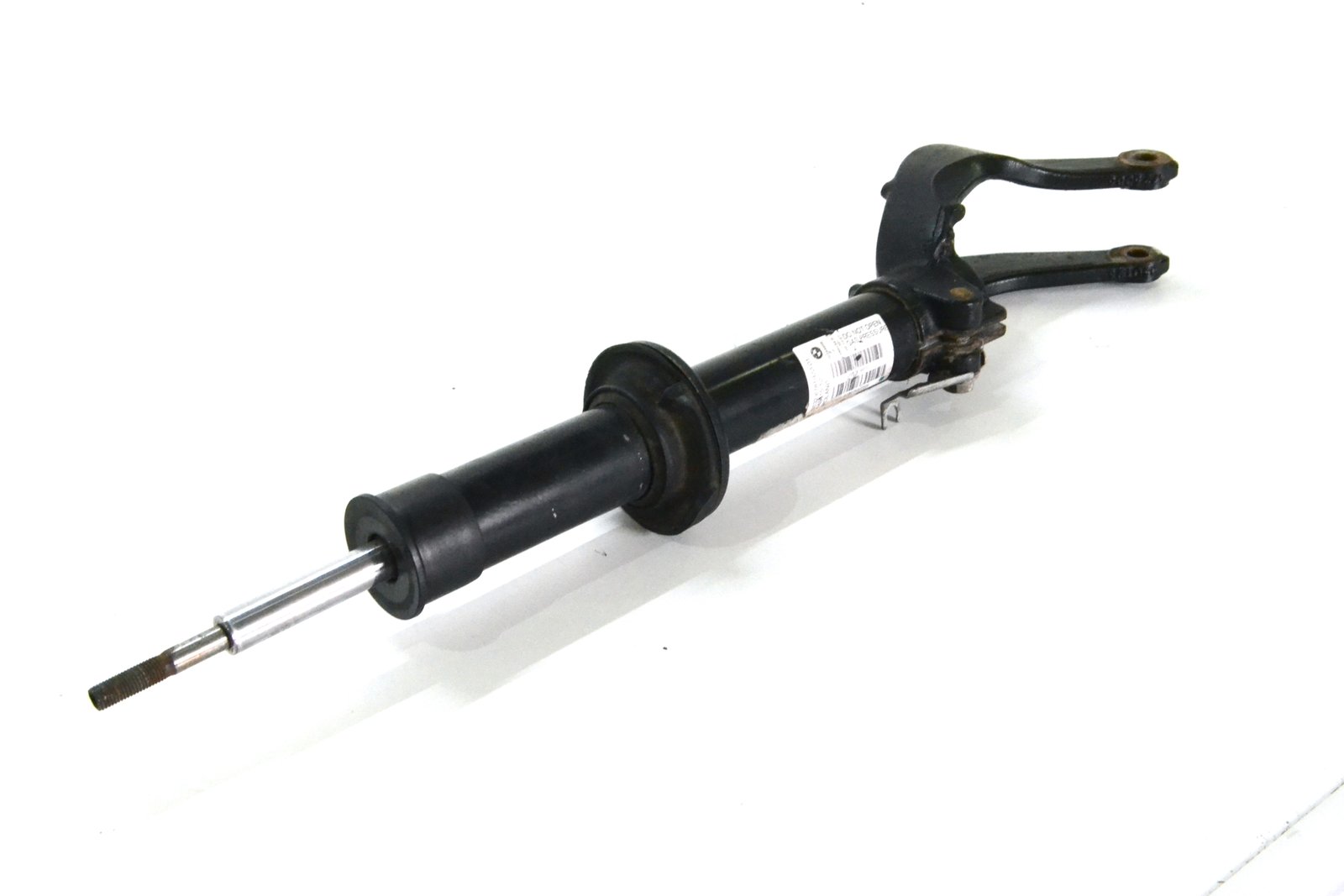 6781920 6780488 Стійка амортизатора передня права bmw E70 E70n