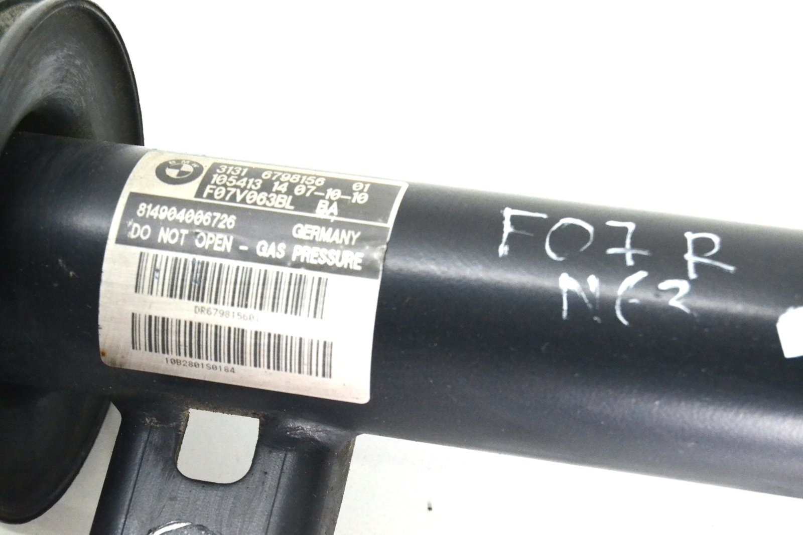 6798156 6795448 Стійка амортизатора передня права bmw F07 F07n