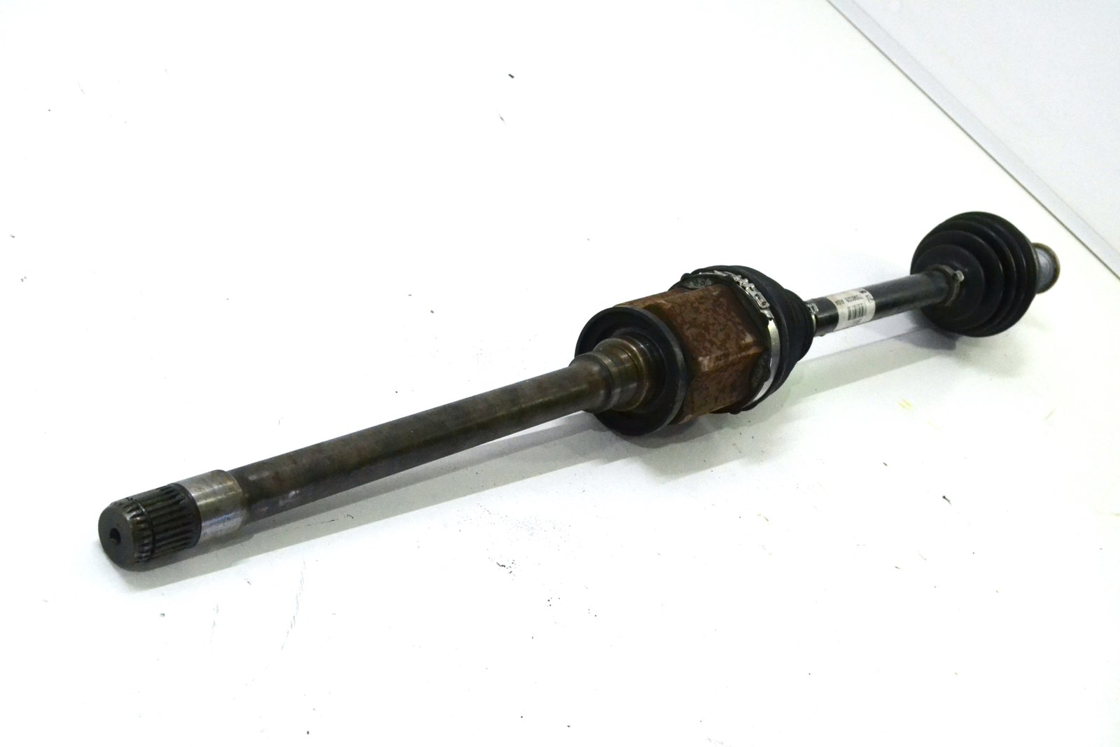 7598028 Піввісь передня права bmw F25 F26 20i 30i