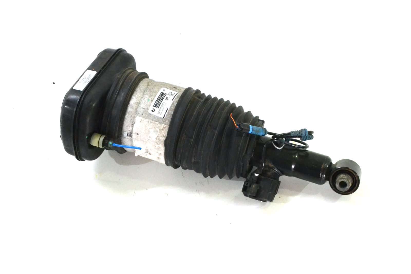 6869048 Пневмо амортизатор задній правий bmw G05 VDC