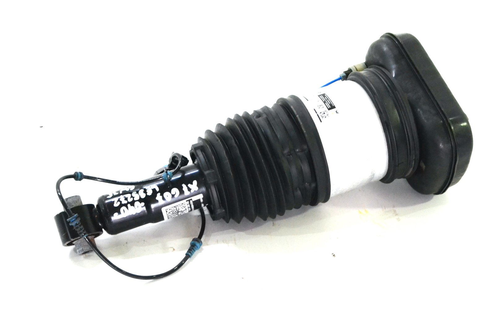 68690340 Пневмо амортизатор задній правий bmw G07 VDC