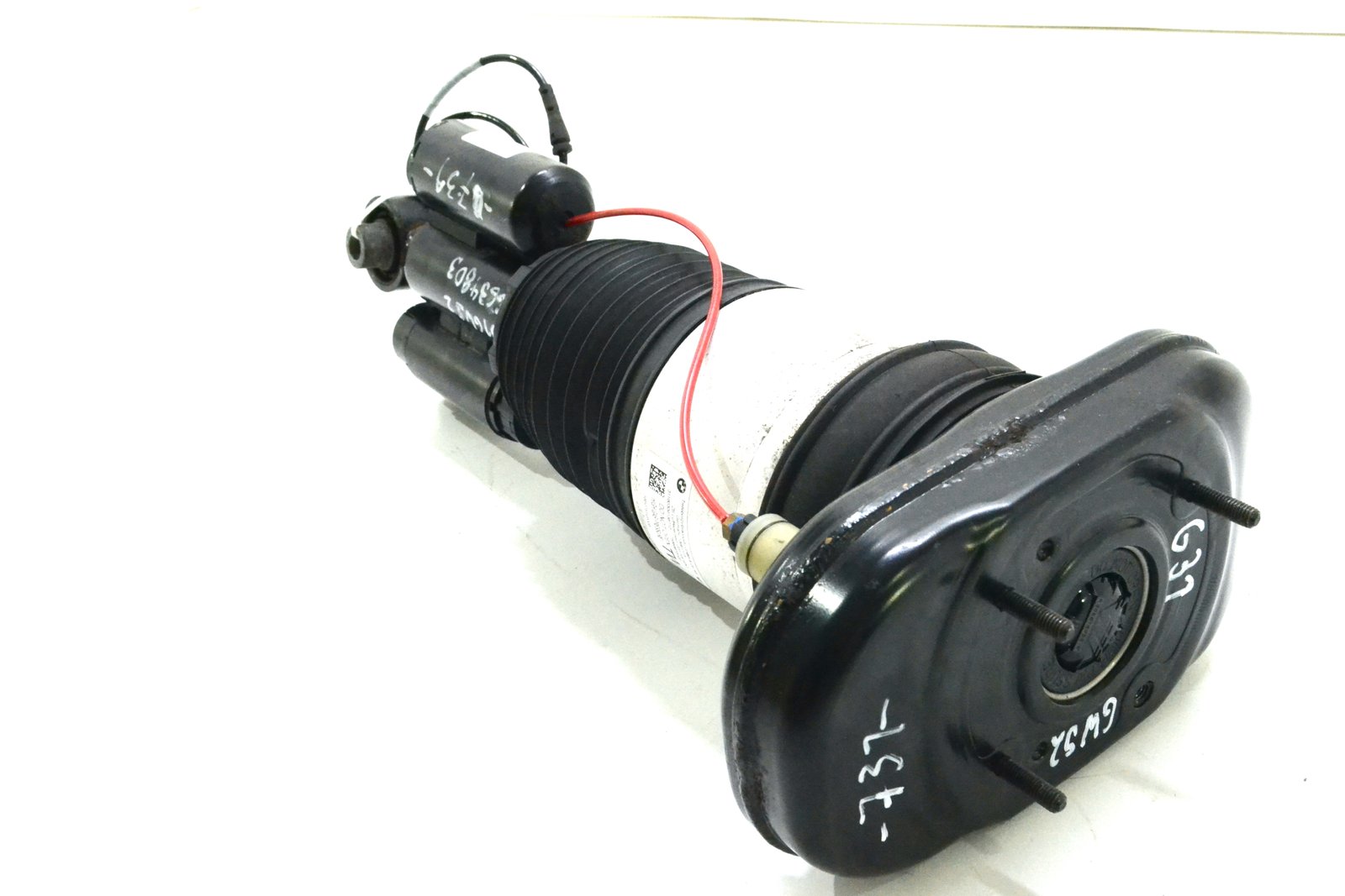 6882825 Пневмо амортизатор задній лівий bmw G31 VDC