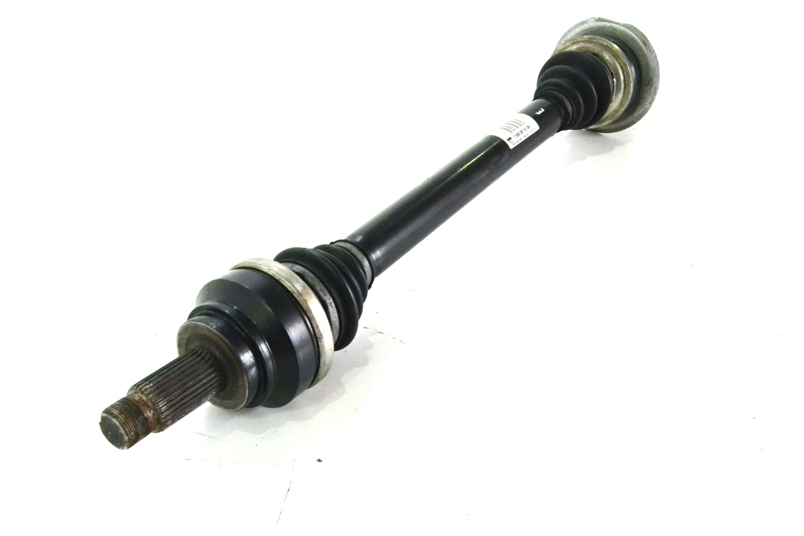 7566087 Піввісь задня ліва bmw F01 F02 F07 F13