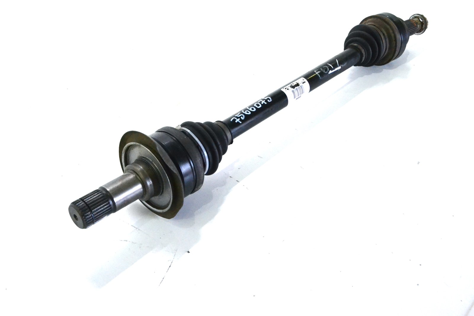 7566075 Піввісь задня ліва bmw F01 F02 F06 F07 F13