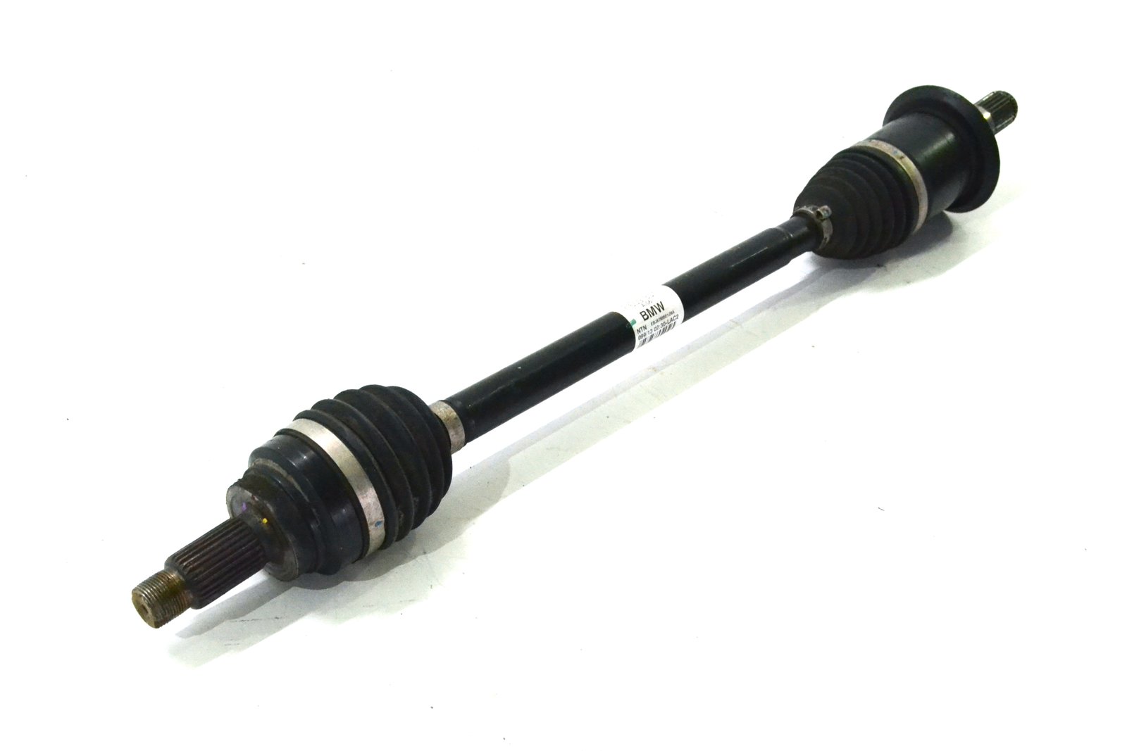 7609351 Піввісь задня ліва bmw F20 F30 F32 F34 F36