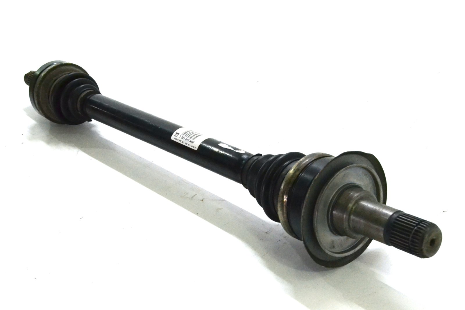 7581016 7647026 Піввісь задня права bmw F10 F11