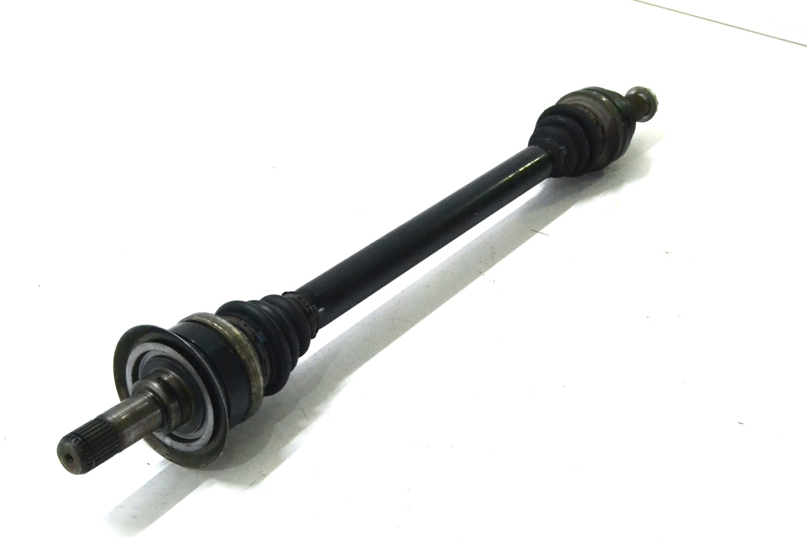 7598032 Піввісь задня права bmw F25 F26