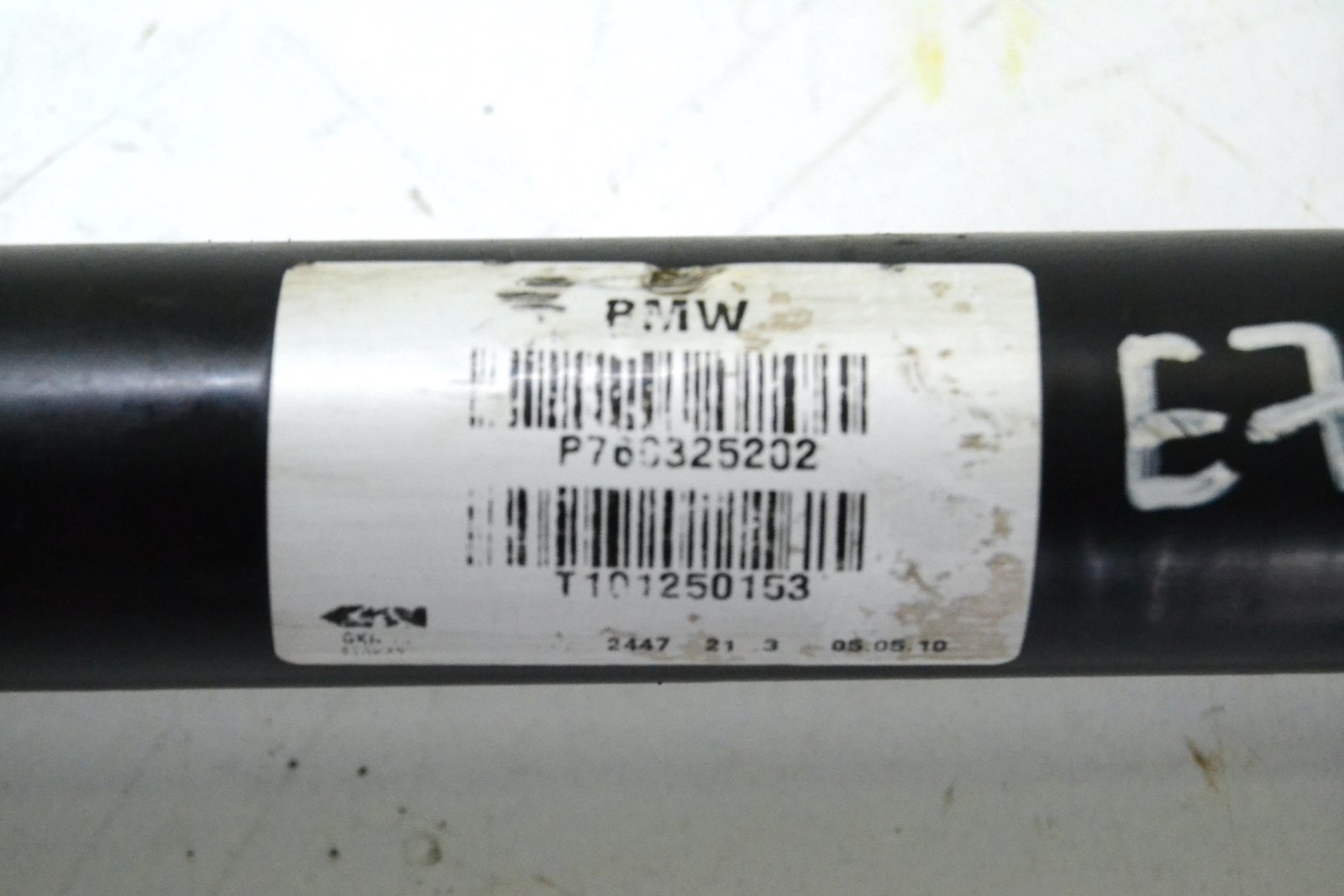 7603252 Піввісь задня права bmw E70 E71 F15 F16