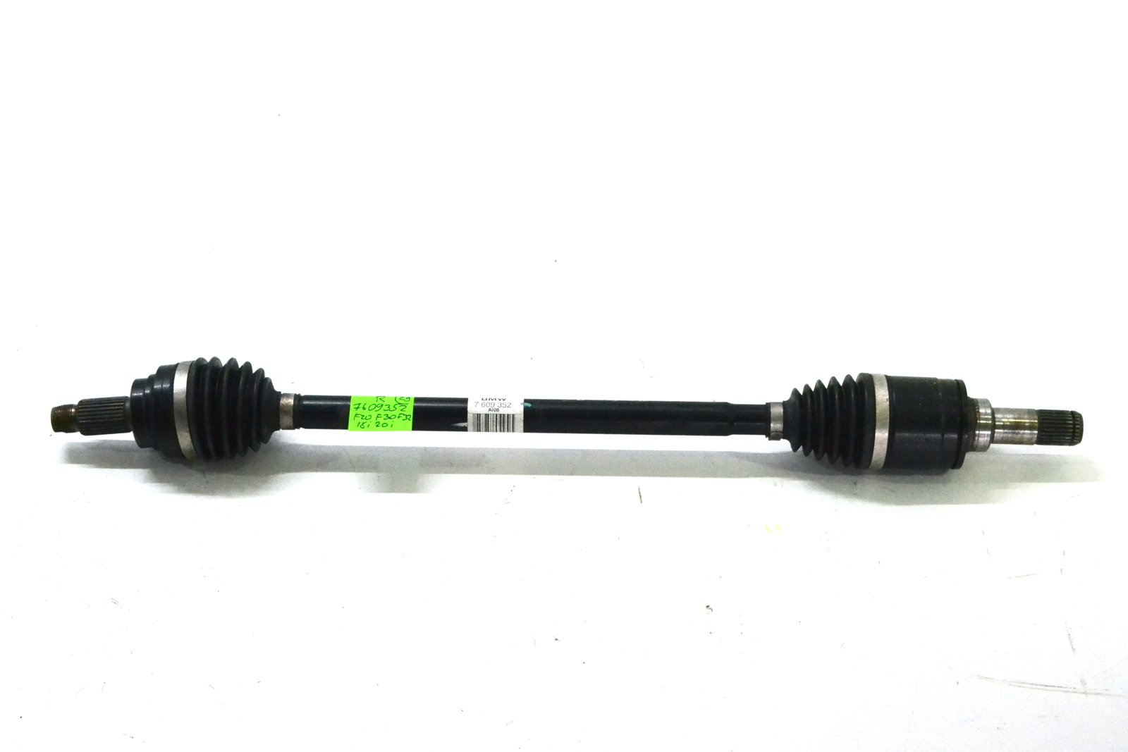 7609352 Піввісь задня права bmw F20 F30 F32