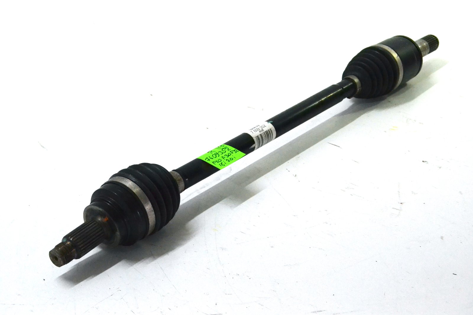 7609352 Піввісь задня права bmw F20 F30 F32