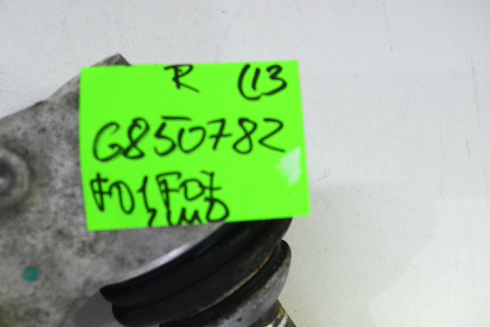 6850782 Передній ричаг правий bmw F01 F07 (2wd)